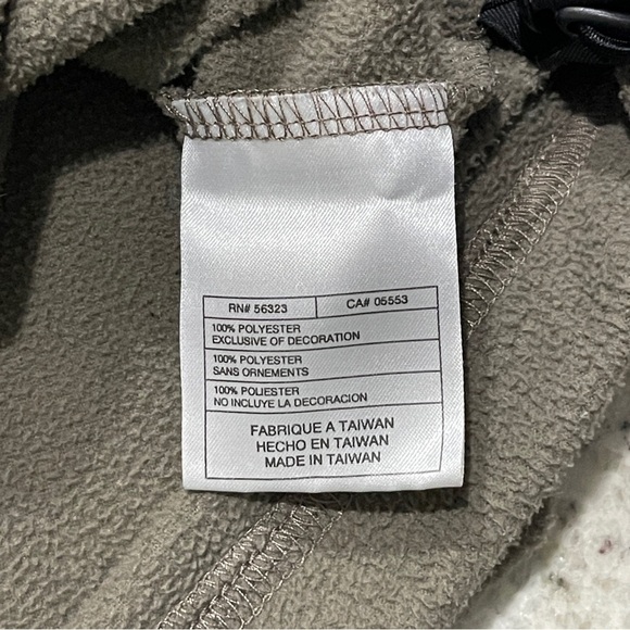 Men’s Nike Golf V-Neck Therma Fit Pullover Windbreaker Size Large Beige Khaki - Picture 9 of 9